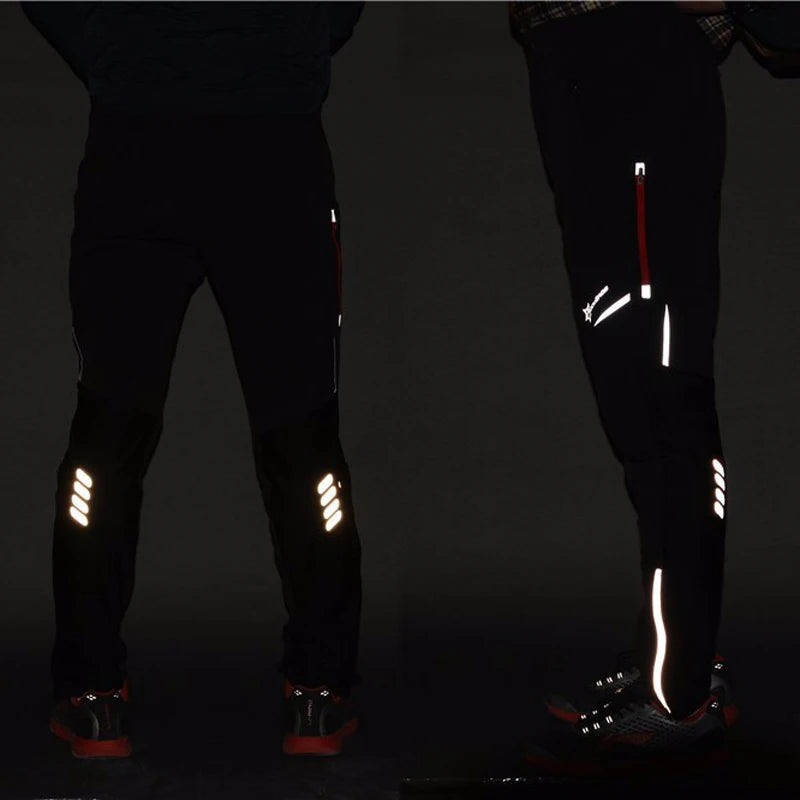 Men's 4D padded cycling pants with reflective elements for enhanced visibility and comfort during rides.