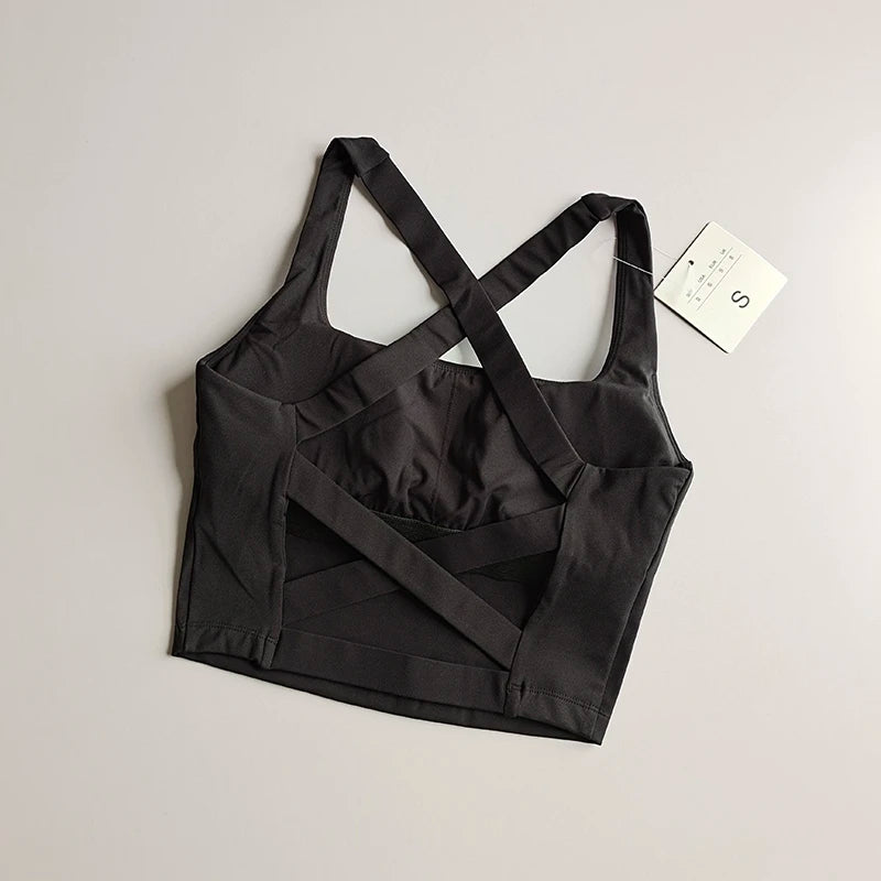 Seamless push-up sports bra for women, lightweight and stylish, perfect for workouts and all-day comfort.