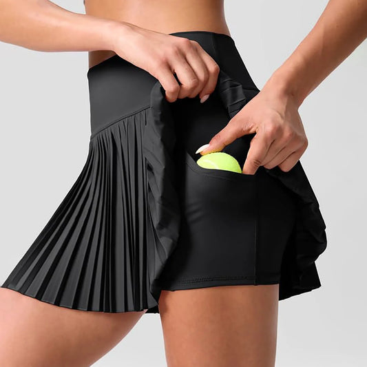Women's high-waist pleated tennis skirt featuring a pocket for tennis balls and a stylish design.