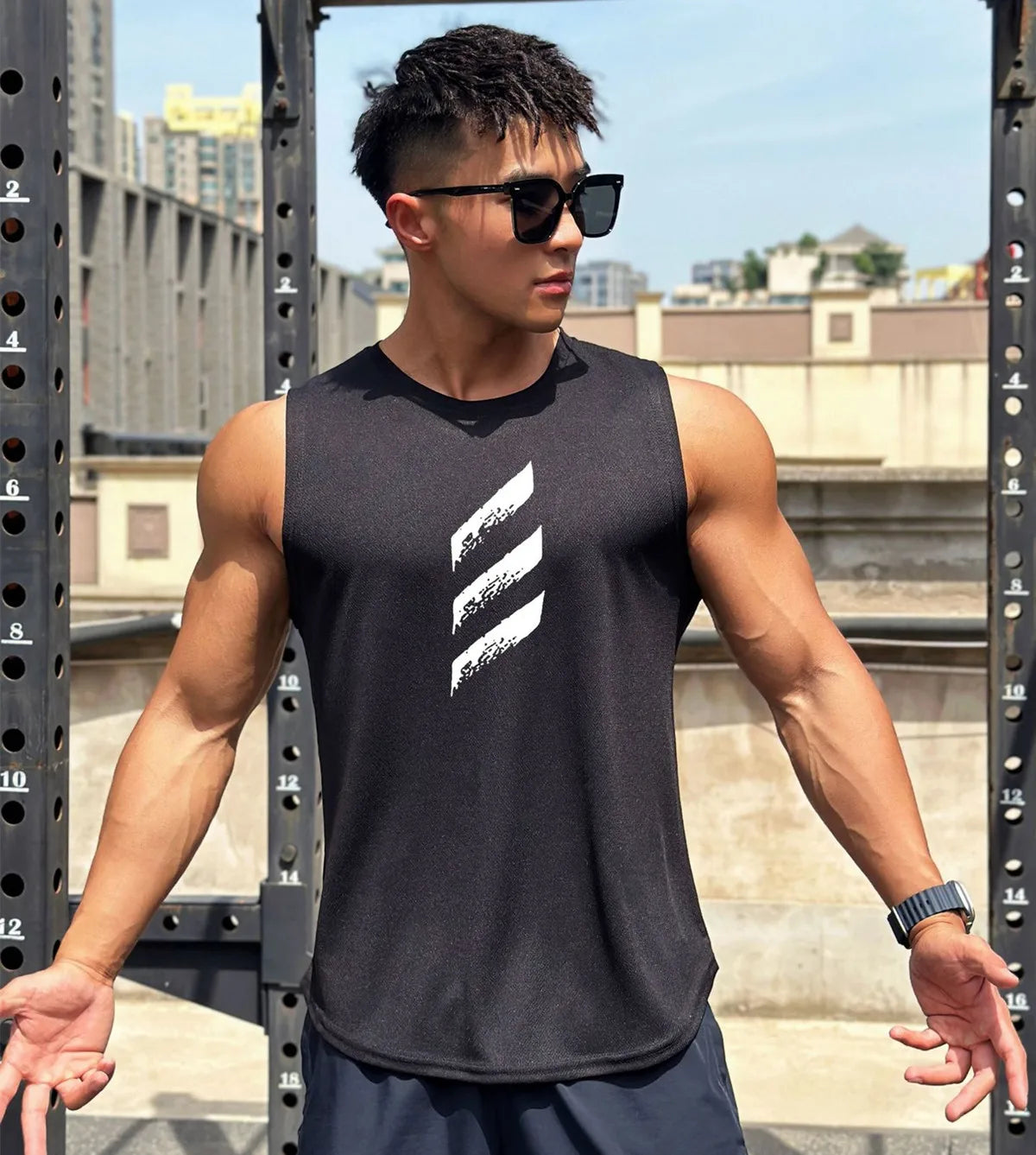 Men's quick-dry sleeveless gym tank top in black, perfect for summer workouts and training